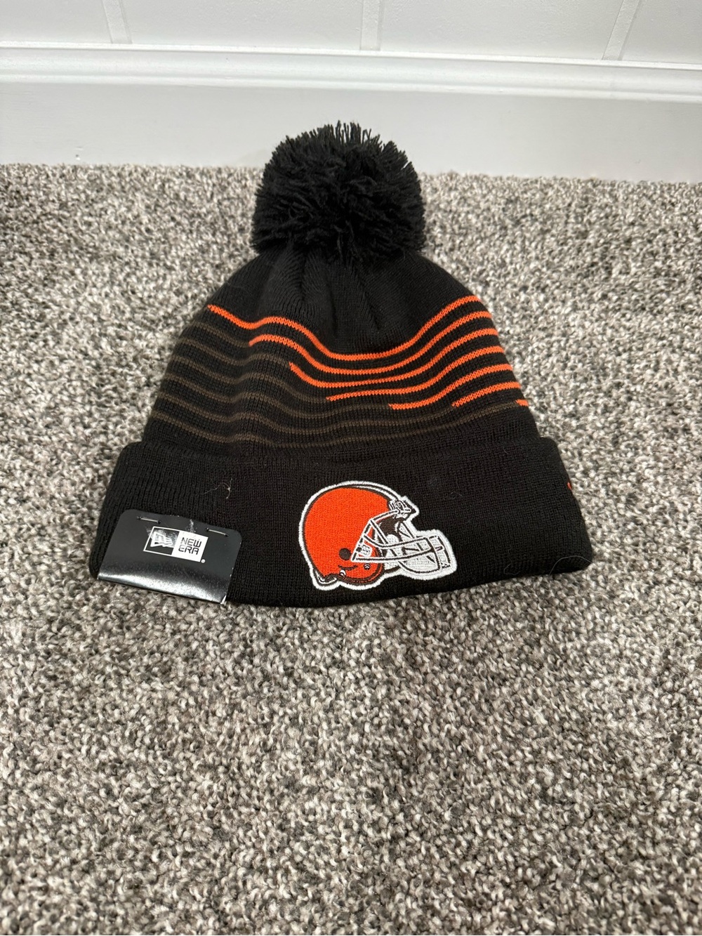 New Era x NFL Cleveland Browns Pom Beanie